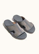 FRAMED BOX SANDAL - CEMENT