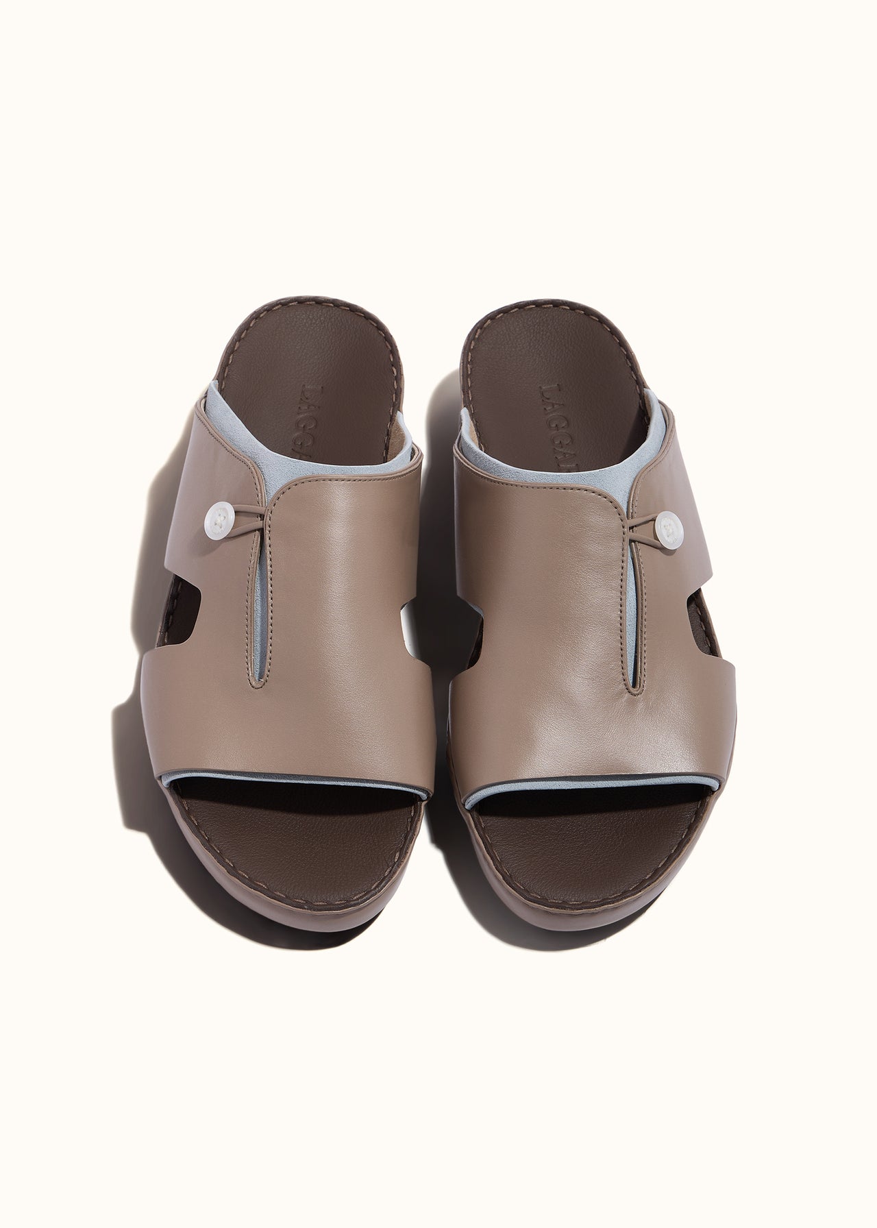 TIGHTENED SQUARE CUT SANDAL - TOPO