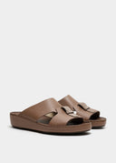 FORM BELT SANDAL - BROWN