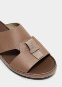 FORM BELT SANDAL - BROWN
